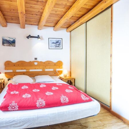 Chalet Les Moulins บอนเนวัล-ซัวร์-อาร์ค ภายนอก รูปภาพ