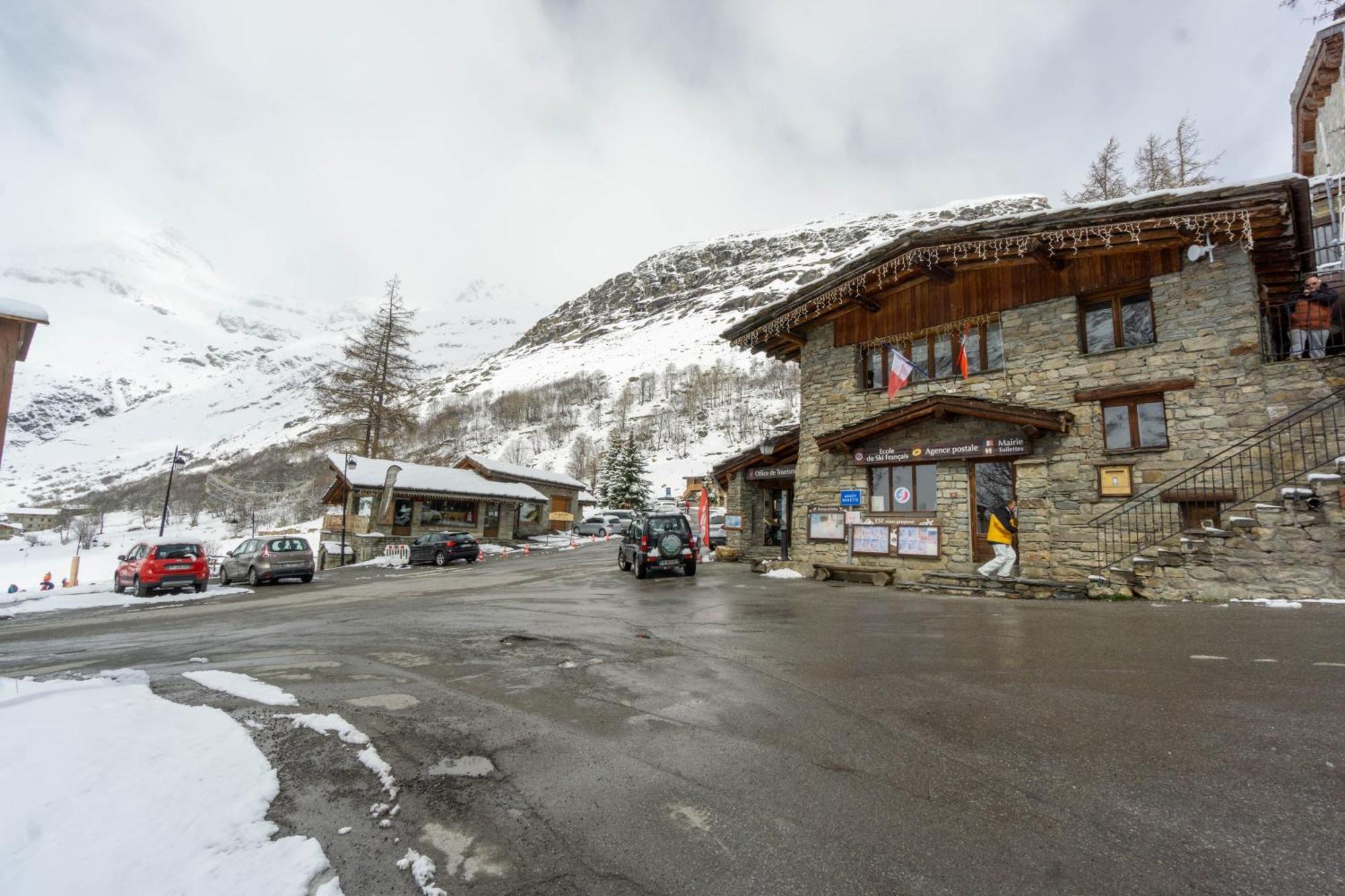 Chalet Les Moulins บอนเนวัล-ซัวร์-อาร์ค ภายนอก รูปภาพ