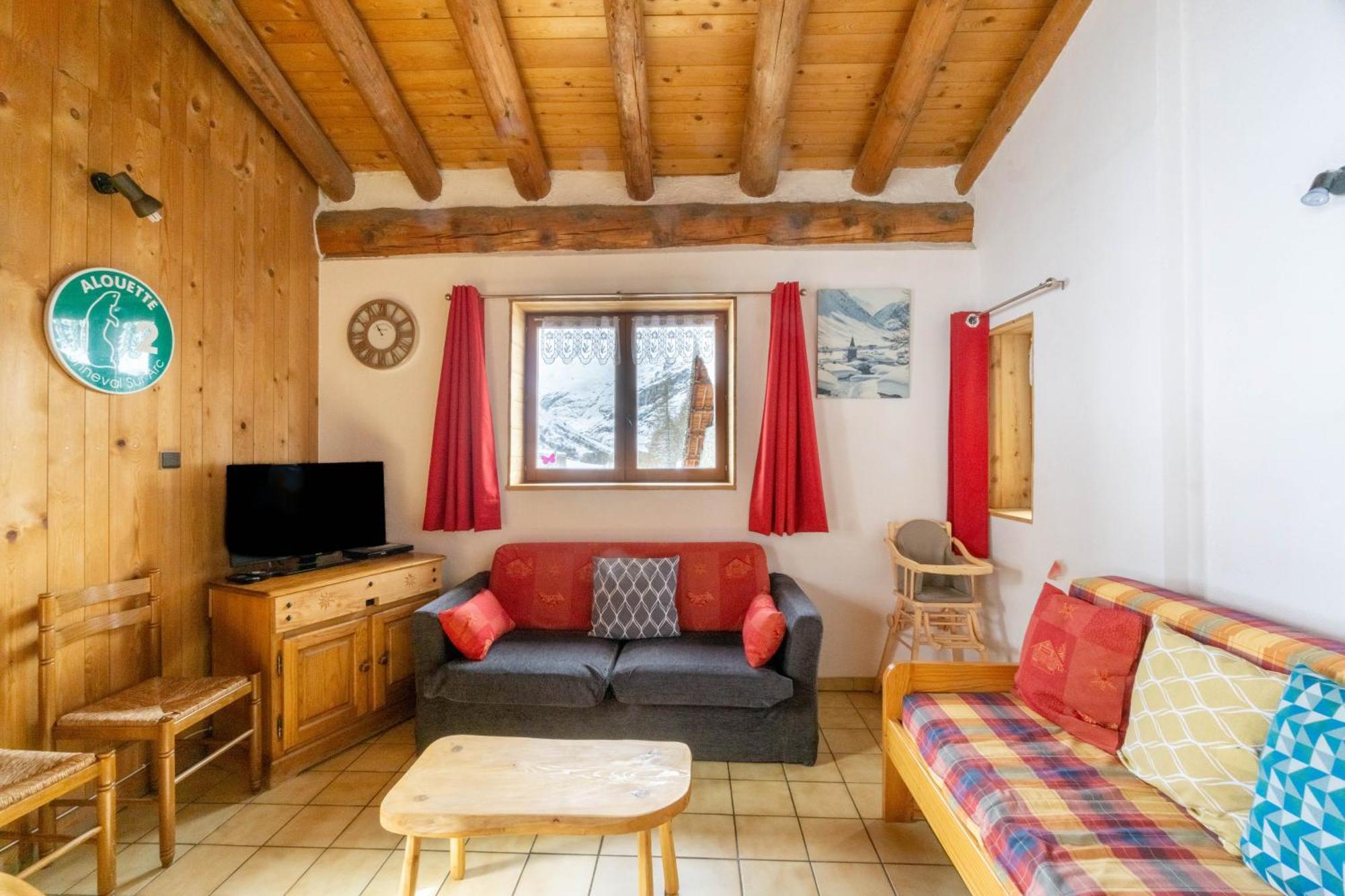 Chalet Les Moulins บอนเนวัล-ซัวร์-อาร์ค ภายนอก รูปภาพ